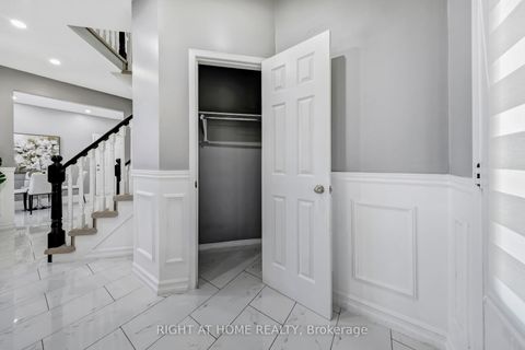 Photo 7 at 332 Rosegate Way N, WC Wedgewood Creek, Oakville