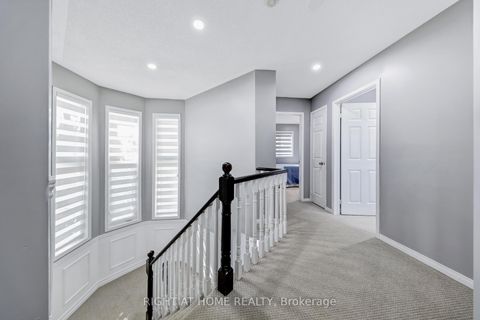 Photo 14 at 332 Rosegate Way N, WC Wedgewood Creek, Oakville