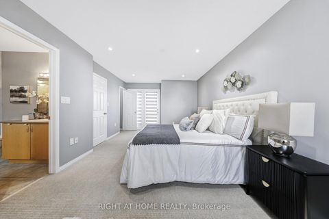 Photo 17 at 332 Rosegate Way N, WC Wedgewood Creek, Oakville