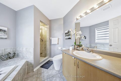 Photo 18 at 332 Rosegate Way N, WC Wedgewood Creek, Oakville