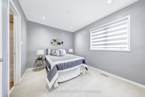 Photo 21 at 332 Rosegate Way N, WC Wedgewood Creek, Oakville