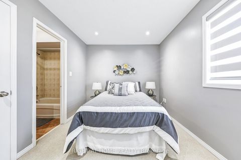 Photo 22 at 332 Rosegate Way N, WC Wedgewood Creek, Oakville