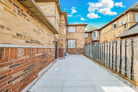 Photo 37 at 332 Rosegate Way N, WC Wedgewood Creek, Oakville