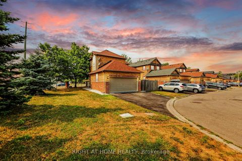 Photo 38 at 332 Rosegate Way N, WC Wedgewood Creek, Oakville