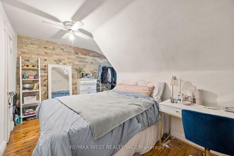 Photo 30 at 935 Bathurst Street, Annex, Toronto