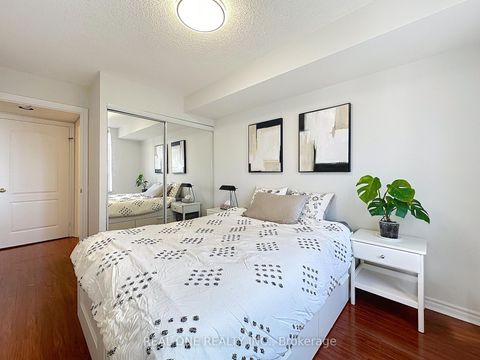 Photo 15 at 1708 - 18 Sommerset Way, Willowdale East, Toronto