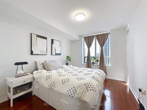 Photo 18 at 1708 - 18 Sommerset Way, Willowdale East, Toronto