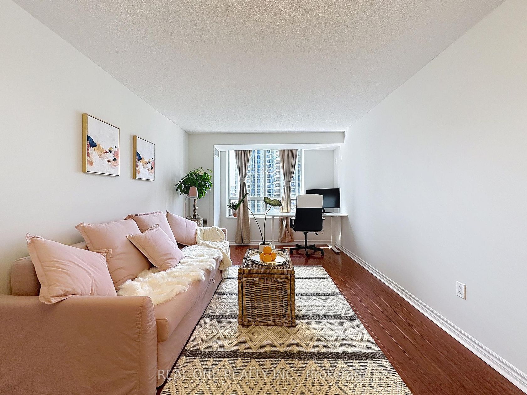 Photo 6 at 1708 - 18 Sommerset Way, Willowdale East, Toronto Photo 6 at 1708 - 18 Sommerset Way, Willowdale East, Toronto