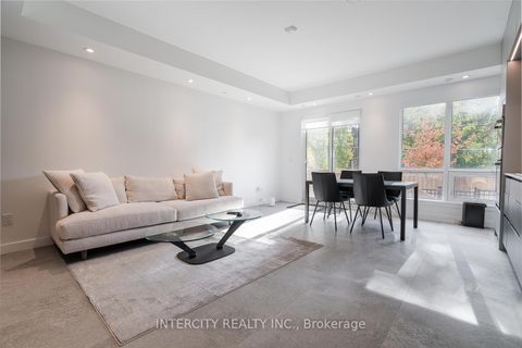 Photo 3 at 1 - 851 Sheppard Avenue W, Bathurst Manor, Toronto