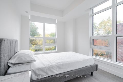Photo 19 at 1 - 851 Sheppard Avenue W, Bathurst Manor, Toronto