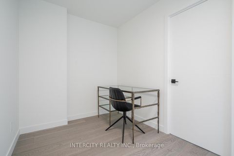 Photo 21 at 1 - 851 Sheppard Avenue W, Bathurst Manor, Toronto