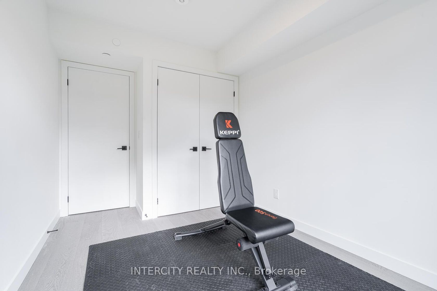 Photo 18 at 1 - 851 Sheppard Avenue W, Bathurst Manor, Toronto Photo 18 at 1 - 851 Sheppard Avenue W, Bathurst Manor, Toronto