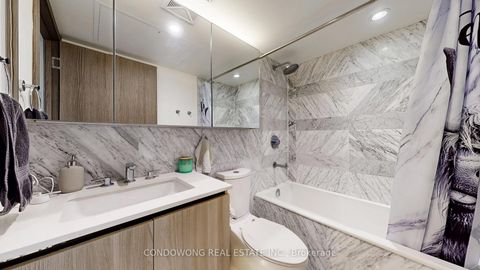 Photo 9 at 911 - 17 Bathurst Street, Waterfront Communities C1, Toronto