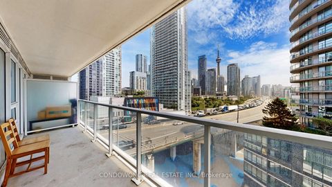 Photo 11 at 911 - 17 Bathurst Street, Waterfront Communities C1, Toronto