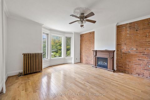 Photo 4 at 937 Bathurst Street, Annex, Toronto