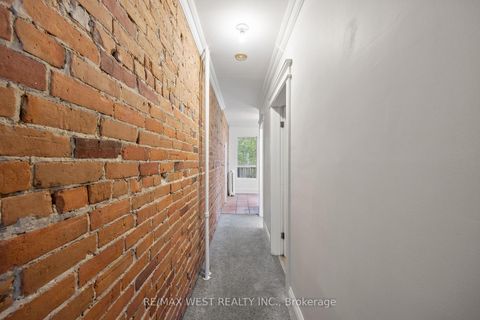 Photo 18 at 937 Bathurst Street, Annex, Toronto Photo 18 at 937 Bathurst Street, Annex, Toronto