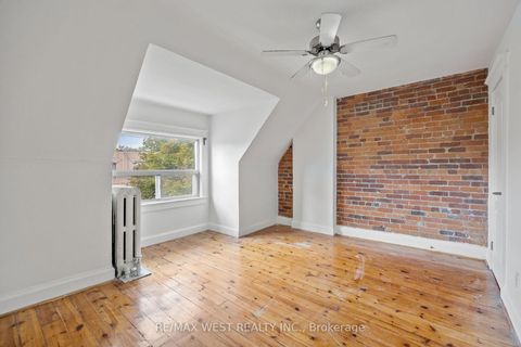 Photo 19 at 937 Bathurst Street, Annex, Toronto Photo 19 at 937 Bathurst Street, Annex, Toronto