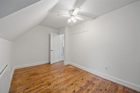 Photo 24 at 937 Bathurst Street, Annex, Toronto