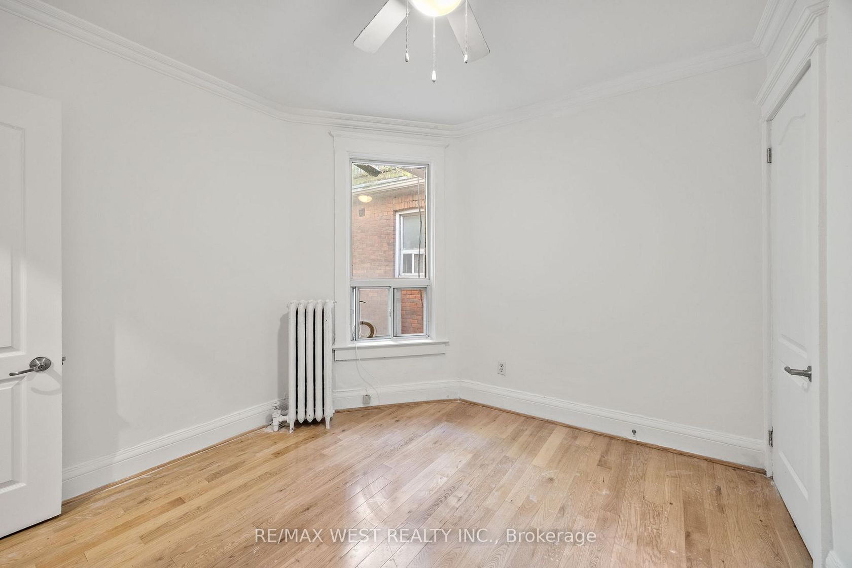 Photo 9 at 937 Bathurst Street, Annex, Toronto Photo 9 at 937 Bathurst Street, Annex, Toronto