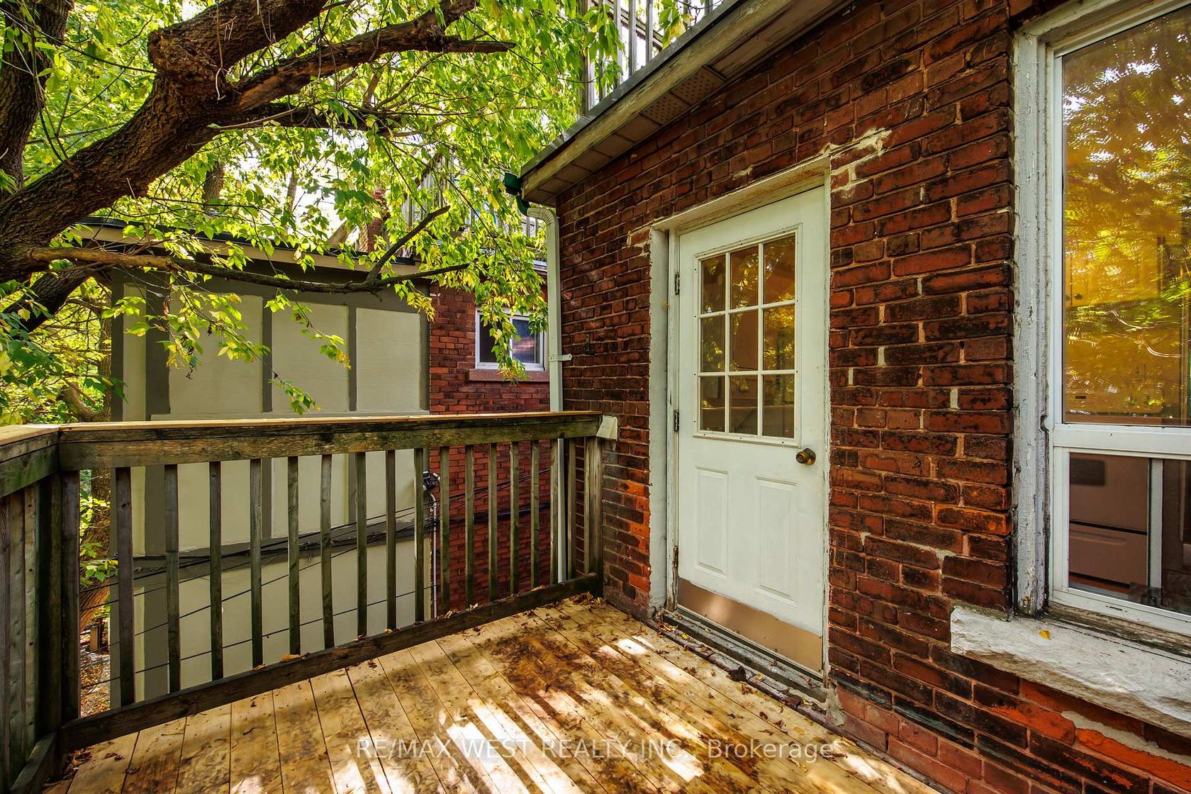 Photo 17 at 937 Bathurst Street, Annex, Toronto Photo 17 at 937 Bathurst Street, Annex, Toronto