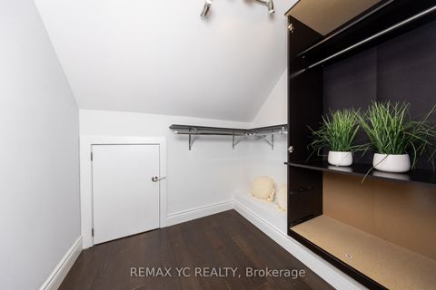 Photo 26 at 242 Milan Street, Moss Park, Toronto