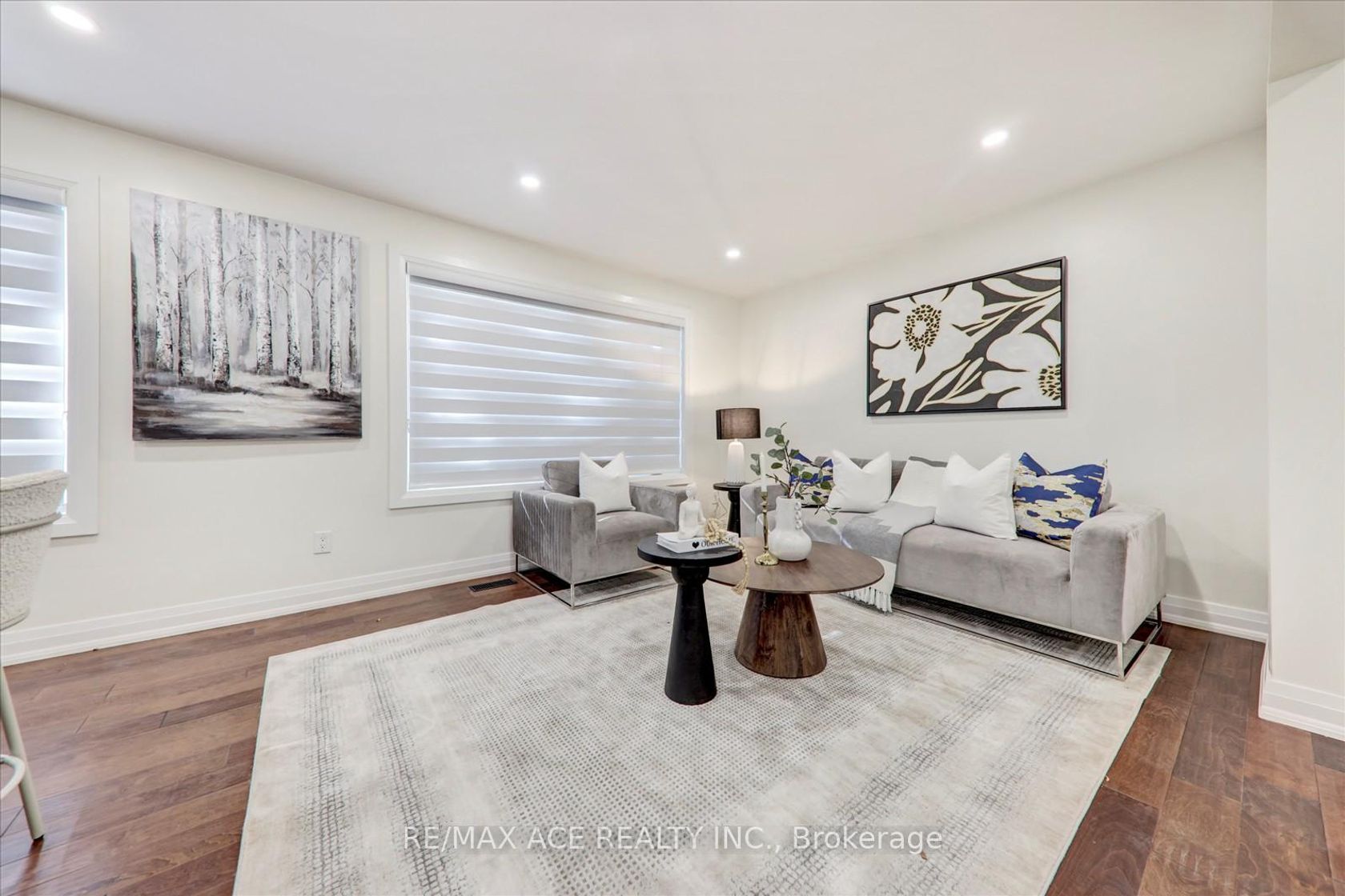 Photo 7 at 19 Blakemanor Boulevard, Woburn, Toronto Photo 7 at 19 Blakemanor Boulevard, Woburn, Toronto