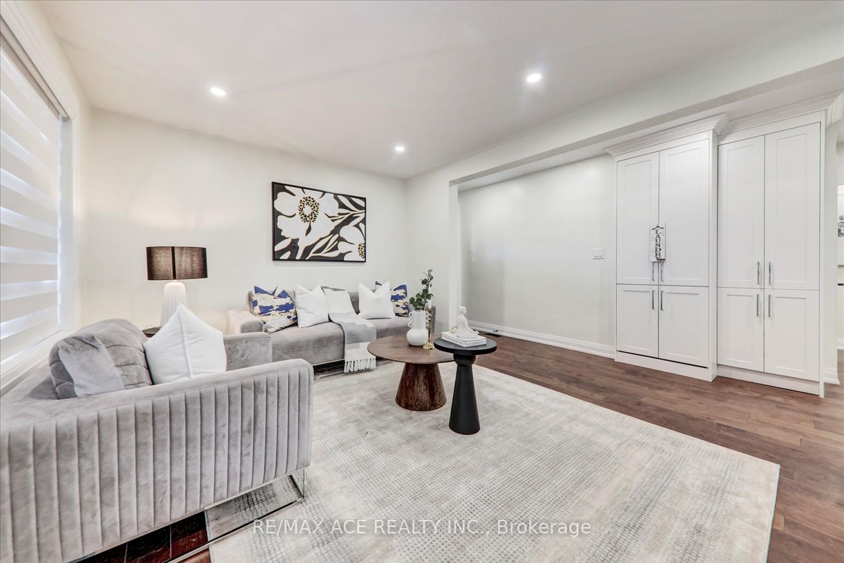 Photo 8 at 19 Blakemanor Boulevard, Woburn, Toronto Photo 8 at 19 Blakemanor Boulevard, Woburn, Toronto