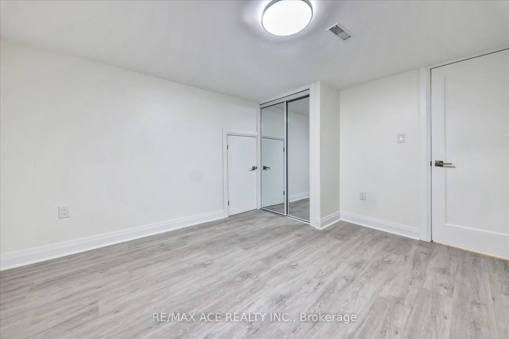 Photo 32 at 19 Blakemanor Boulevard, Woburn, Toronto Photo 32 at 19 Blakemanor Boulevard, Woburn, Toronto