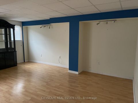 Photo 2 at 52 Coleridge Drive, Summerhill Estates, Newmarket