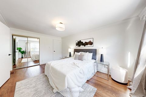 Photo 16 at 146 Pinegrove Avenue, Cliffside, Toronto