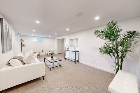 Photo 19 at 146 Pinegrove Avenue, Cliffside, Toronto