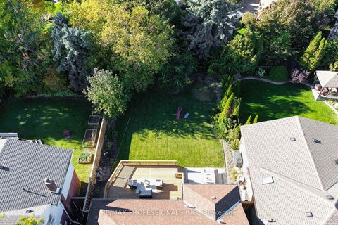 Photo 36 at 146 Pinegrove Avenue, Cliffside, Toronto