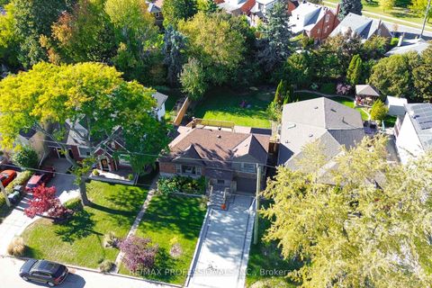 Photo 37 at 146 Pinegrove Avenue, Cliffside, Toronto