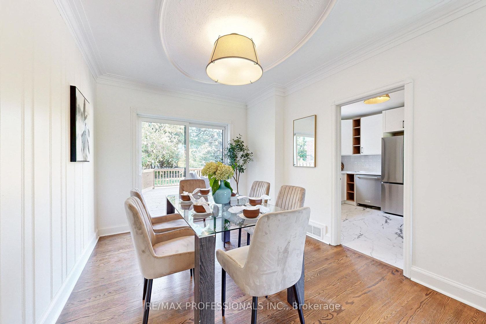 Photo 5 at 146 Pinegrove Avenue, Cliffside, Toronto Photo 5 at 146 Pinegrove Avenue, Cliffside, Toronto