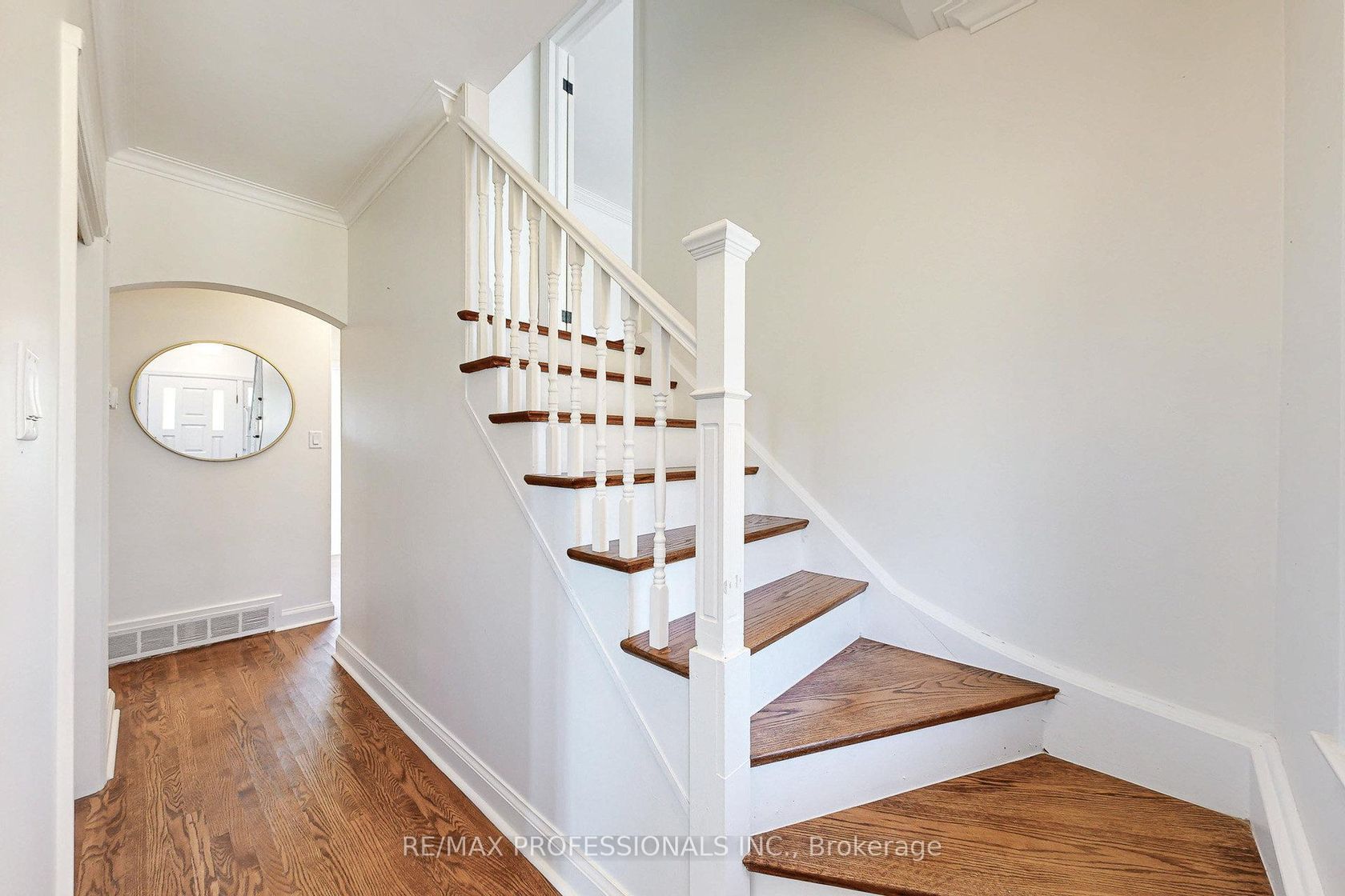 Photo 14 at 146 Pinegrove Avenue, Cliffside, Toronto Photo 14 at 146 Pinegrove Avenue, Cliffside, Toronto