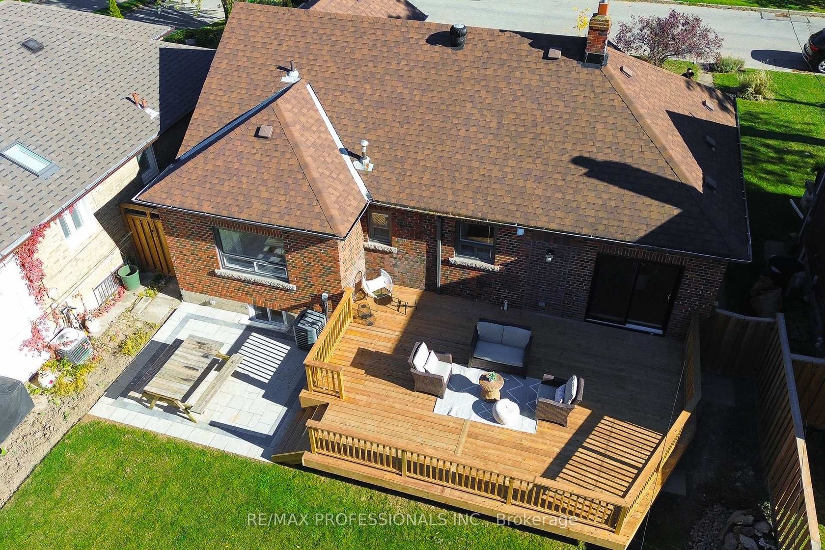 Photo 34 at 146 Pinegrove Avenue, Cliffside, Toronto Photo 34 at 146 Pinegrove Avenue, Cliffside, Toronto