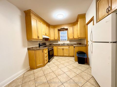 Photo 13 at 1198 Avenue Road, Lawrence Park South, Toronto