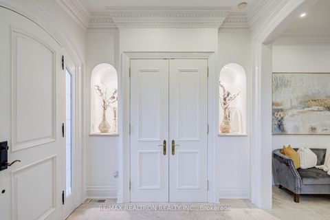 Photo 5 at 7 Legacy Court, Windfields, Toronto