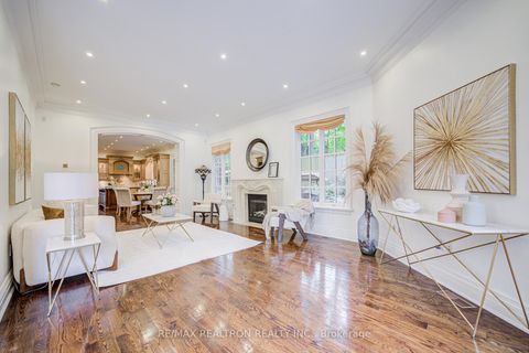 Photo 10 at 7 Legacy Court, Windfields, Toronto