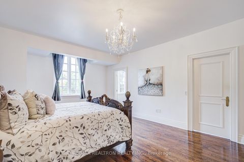 Photo 25 at 7 Legacy Court, Windfields, Toronto