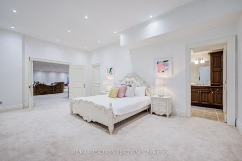 Photo 33 at 7 Legacy Court, Windfields, Toronto