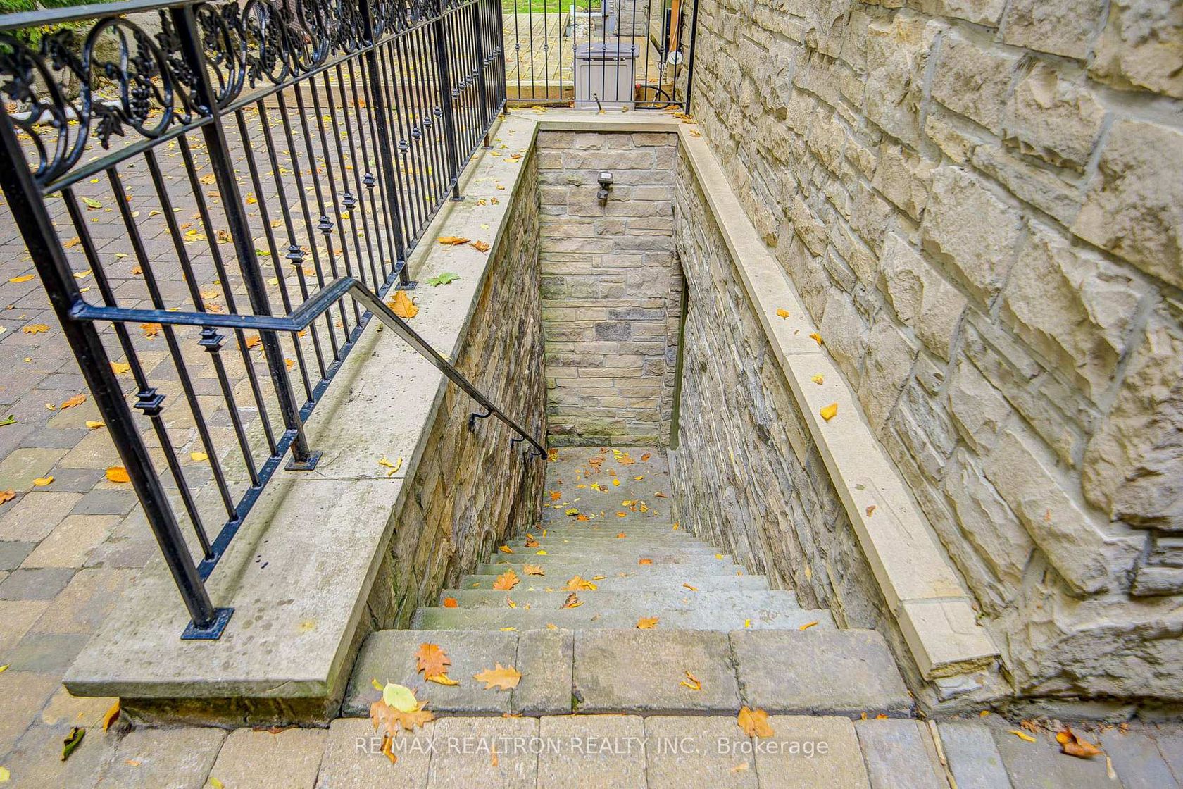 Photo 35 at 7 Legacy Court, Windfields, Toronto Photo 35 at 7 Legacy Court, Windfields, Toronto