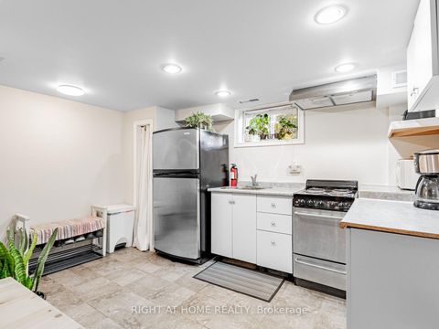 Photo 15 at 78 Hollis Avenue, Cliffside, Toronto