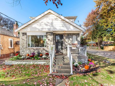 Photo 29 at 78 Hollis Avenue, Cliffside, Toronto