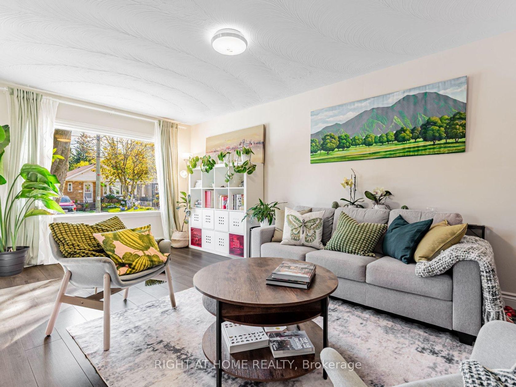 Photo 2 at 78 Hollis Avenue, Cliffside, Toronto Photo 2 at 78 Hollis Avenue, Cliffside, Toronto