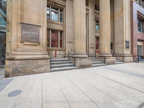 Photo 5 at 5607 - 197 Yonge Street, Yonge Corridor, Toronto