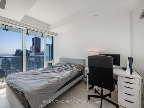 Photo 27 at 5607 - 197 Yonge Street, Yonge Corridor, Toronto Photo 27 at 5607 - 197 Yonge Street, Yonge Corridor, Toronto