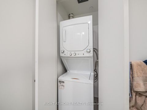 Photo 32 at 5607 - 197 Yonge Street, Yonge Corridor, Toronto