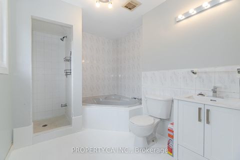 Photo 15 at 701 Finch Avenue W, Bathurst Manor, Toronto
