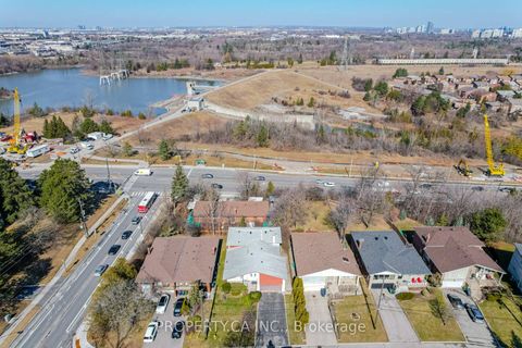 Photo 21 at 701 Finch Avenue W, Bathurst Manor, Toronto